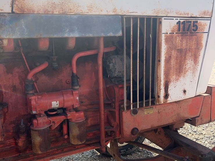 case-1175-cab-tractor-image-21