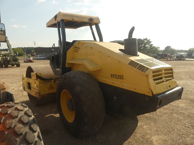 2011-bomag-bw211d-40-image-14
