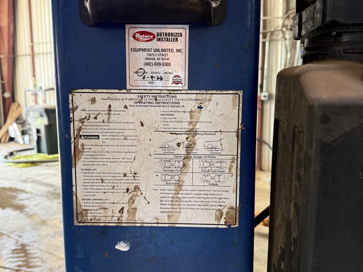 #107-•-rotary-spoa9-200-2-post-auto-lift-image-8