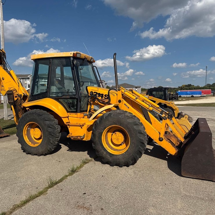 JCB 214S