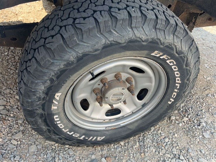 2012-ford-f250-xl-image-25