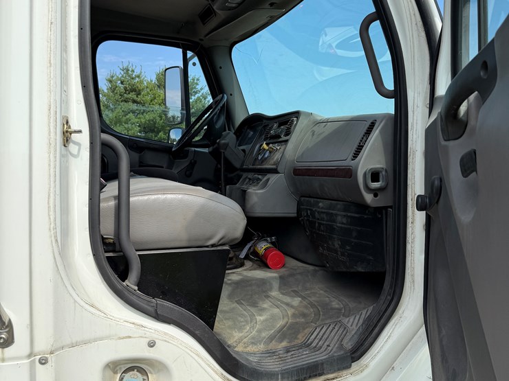 2005-caterpillar-c7-image-68