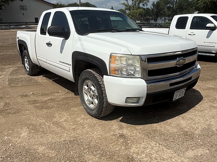 2009-chevrolet-k1500-image-4