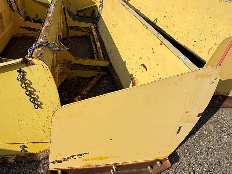 #67-•-14-ft.-heavy-duty-push-box-blade-for-wheel-loaders-image-2