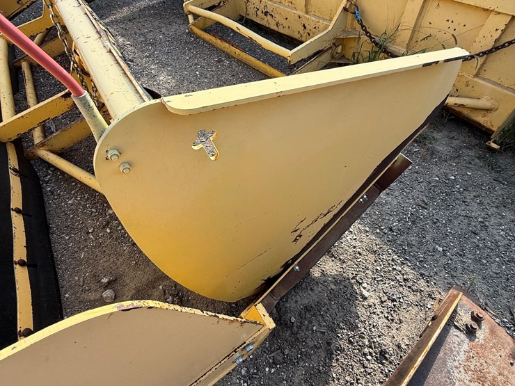 #68-•-14-ft.-heavy-duty-push-box-blade-for-wheel-loaders-damaged-wings-image-7