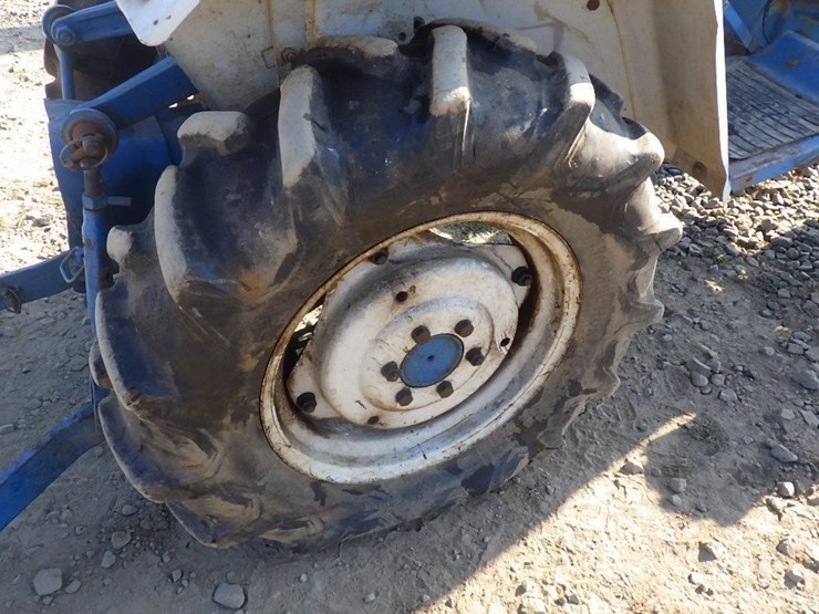 ford-1220-image-24