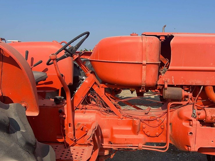 allis-chalmers-19-tractor-image-18