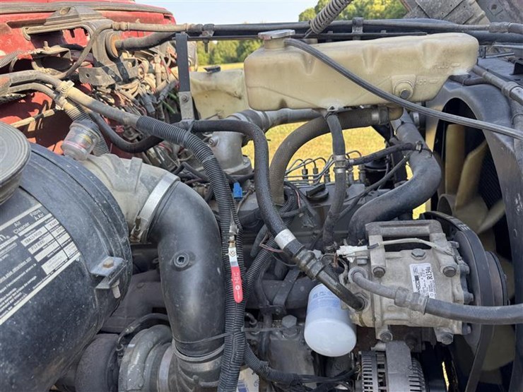 1995-ford-l8000-image-12
