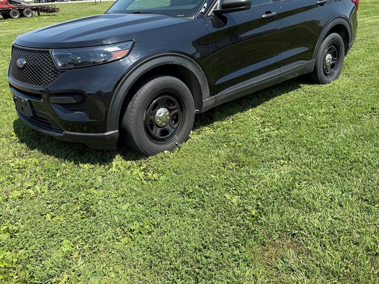 2021-ford-explorer-police-interceptor-image-4