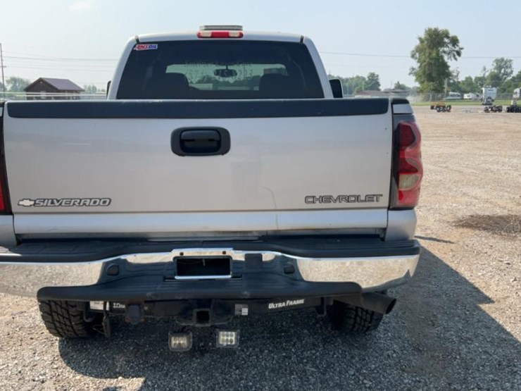 2005-chevrolet-silverado-image-4