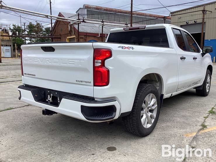 2022-chevrolet-silverado-1500-image-16