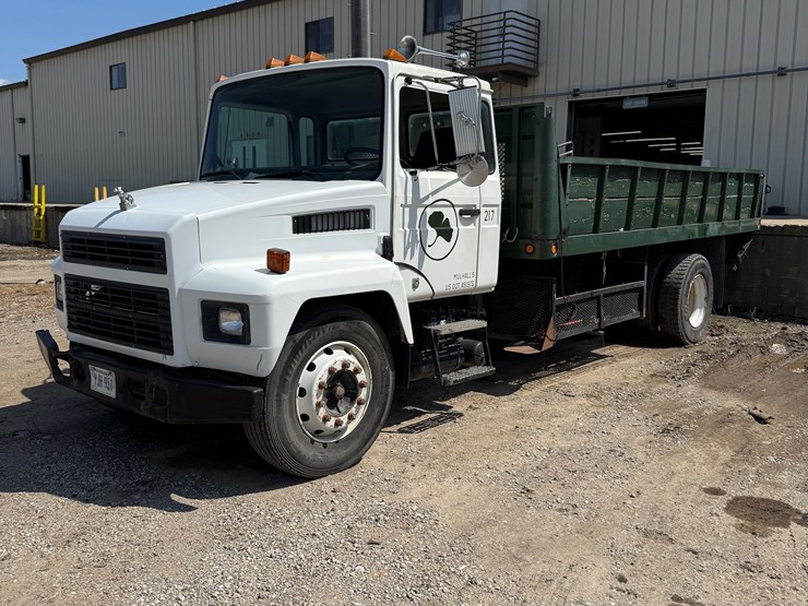 #104-•-1998-mack-single-axle-dually-dump-truck-image-1
