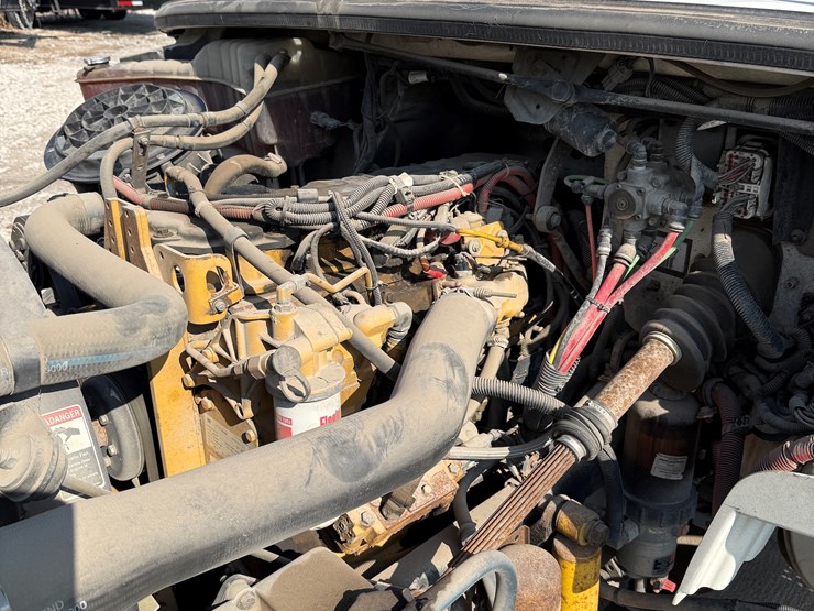 2005-caterpillar-c7-image-57
