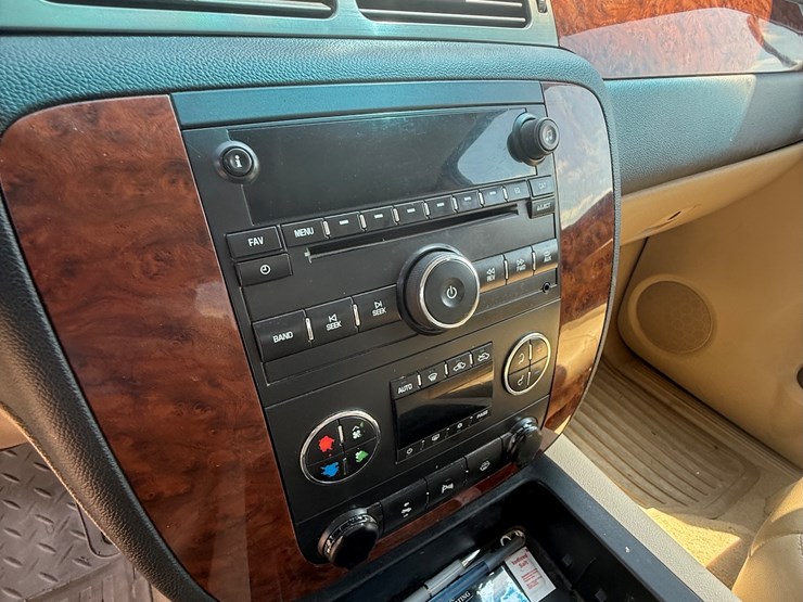 2008-chevrolet-k1500-image-21