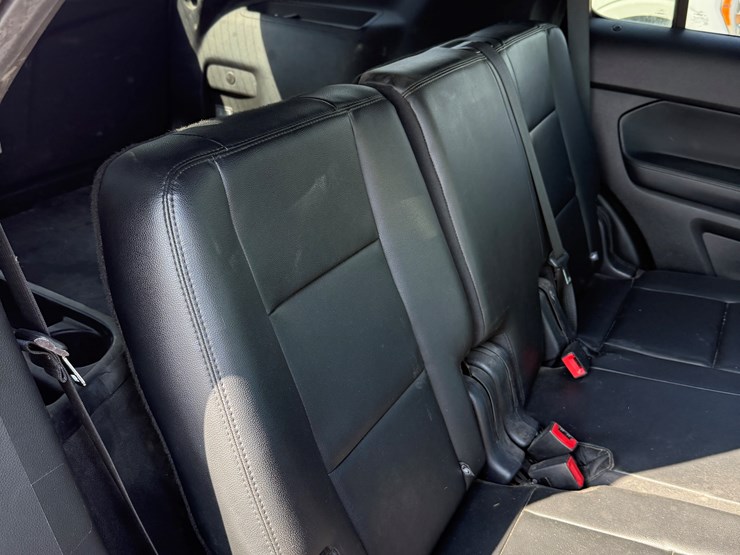 2016-ford-explorer-police-interceptor-image-64