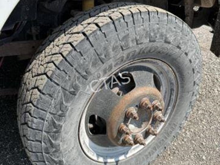 2011-dodge-ram-3500-image-11