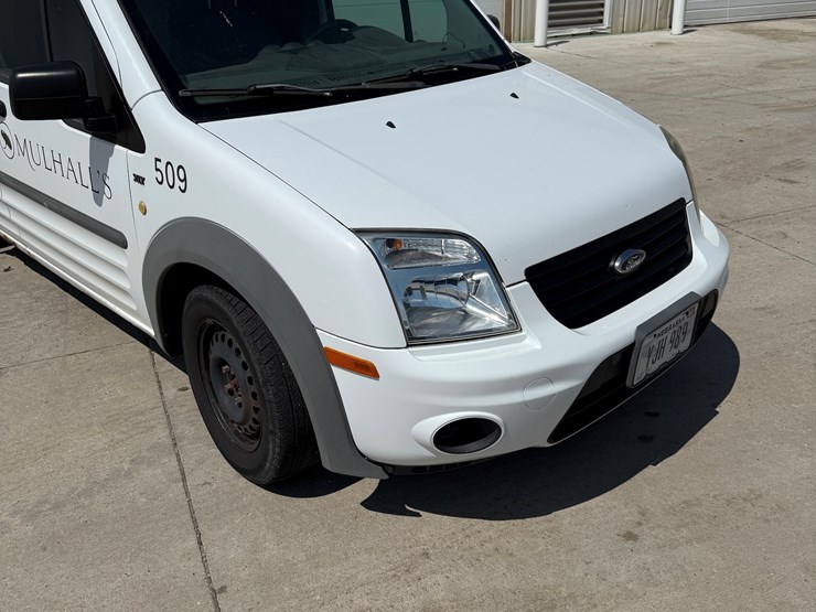 2012-utility-van-image-25