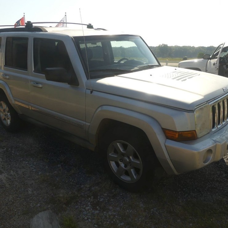 2010 JEEP COMMANDER