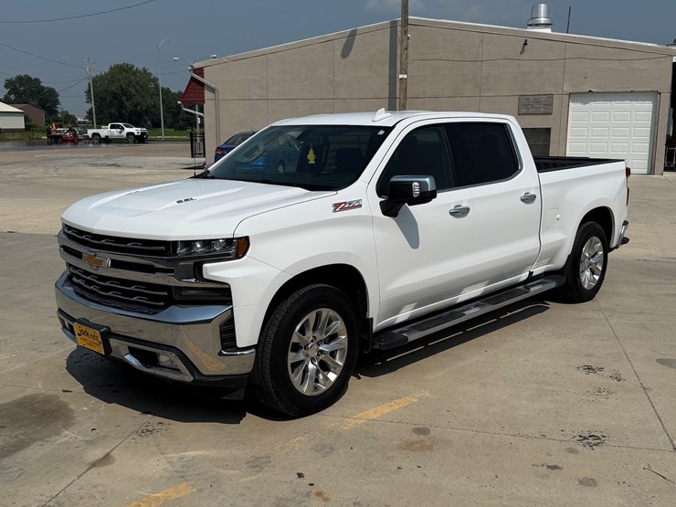 2019-chevrolet-silverado-image-51