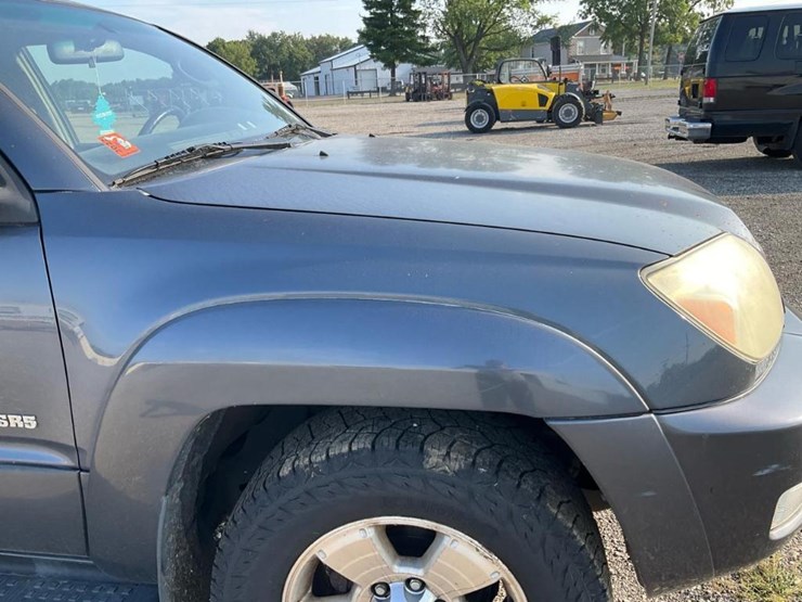 2004-toyota-4-runner-image-37