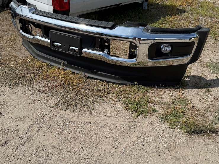 #27-•-2024-ford-front-bumper-image-1