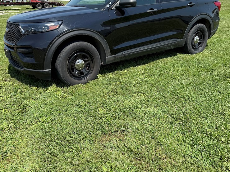 2021-ford-explorer-police-interceptor-image-3