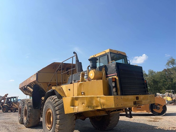 cat-d400e-t/a-dump-truck-image-5