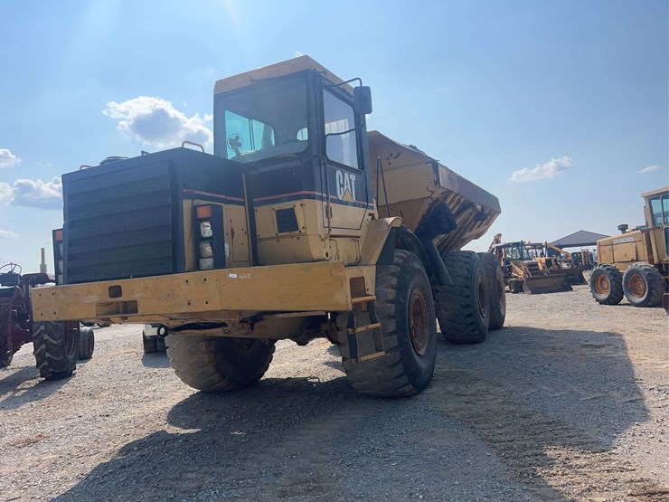 cat-d400e-t/a-dump-truck-image-1