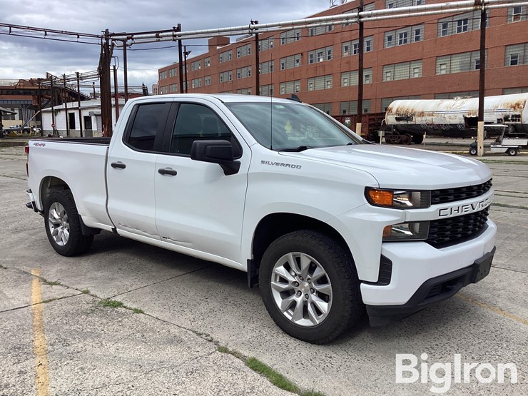 2022-chevrolet-silverado-1500-image-3