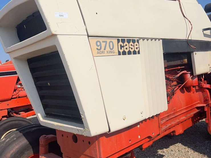 case-970-tractor-image-9