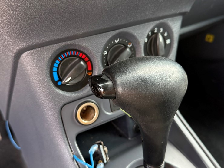 2012-utility-van-image-69