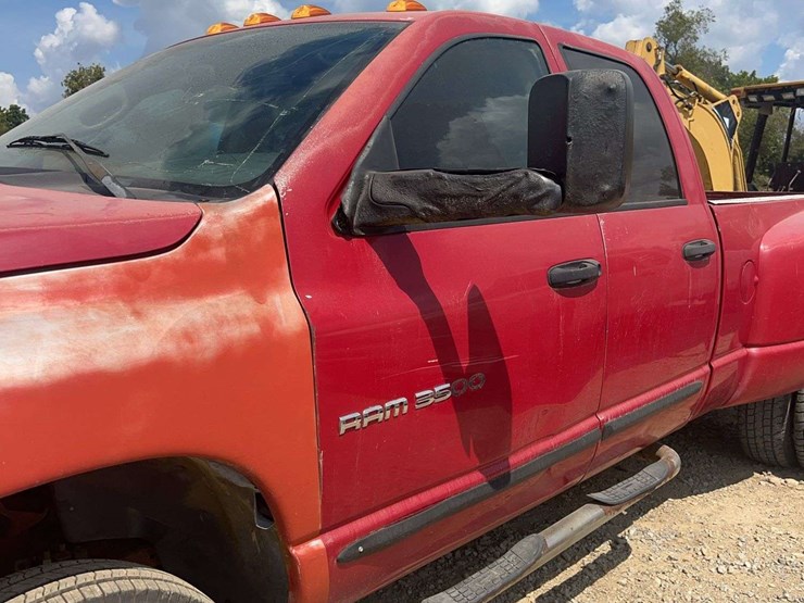 dodge-ram-3500-image-10