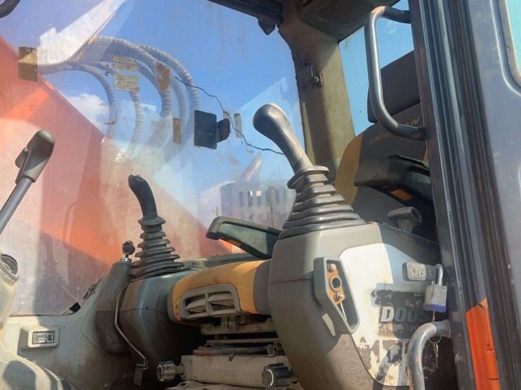 doosan-dx23slcr-5-excavator-image-22