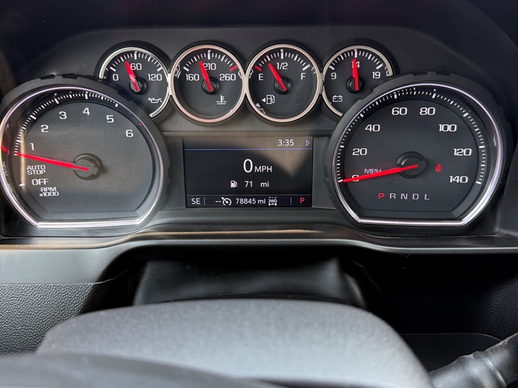 2019-chevrolet-silverado-image-42