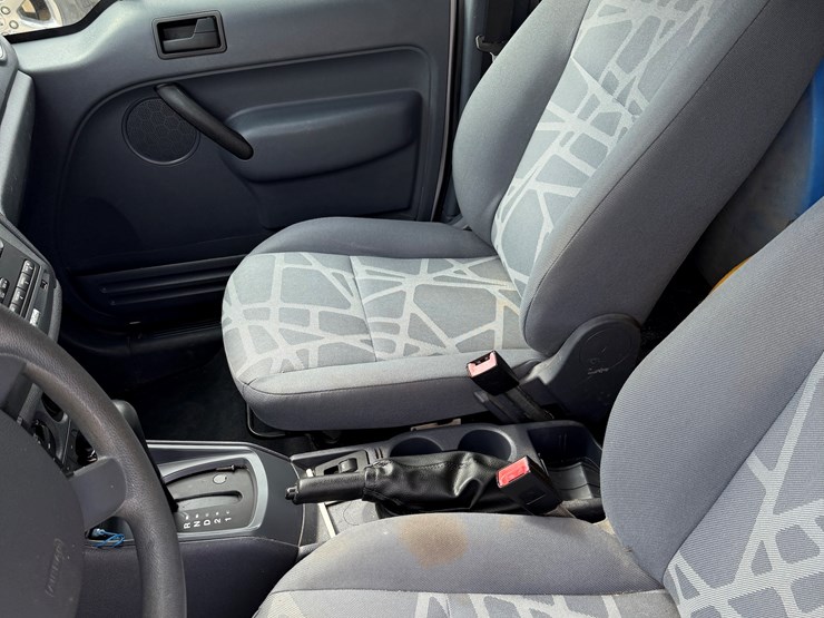 2012-utility-van-image-62