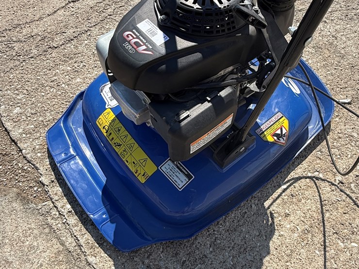 #51-•-2024-bluebird-hm200-hover-type-commercial-walk-behind-lawn-mower-image-3