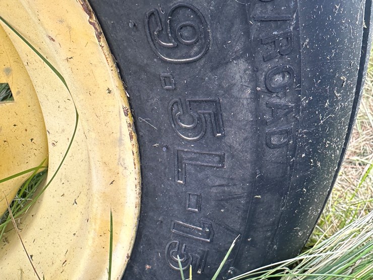 1976-john-deere-2040-image-9