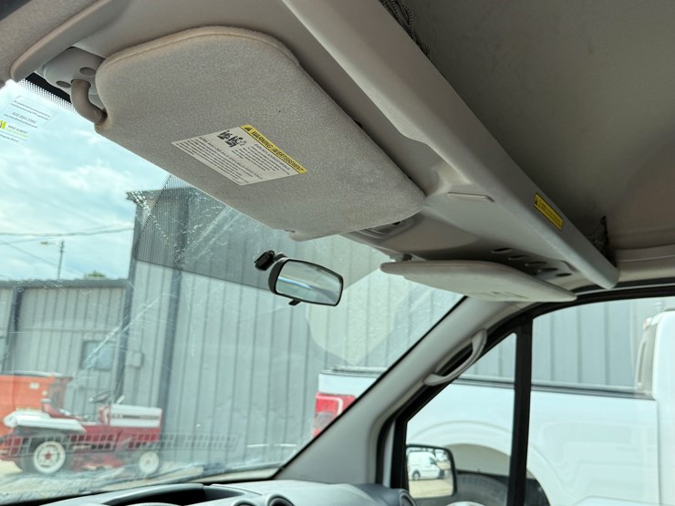 2012-utility-van-image-73