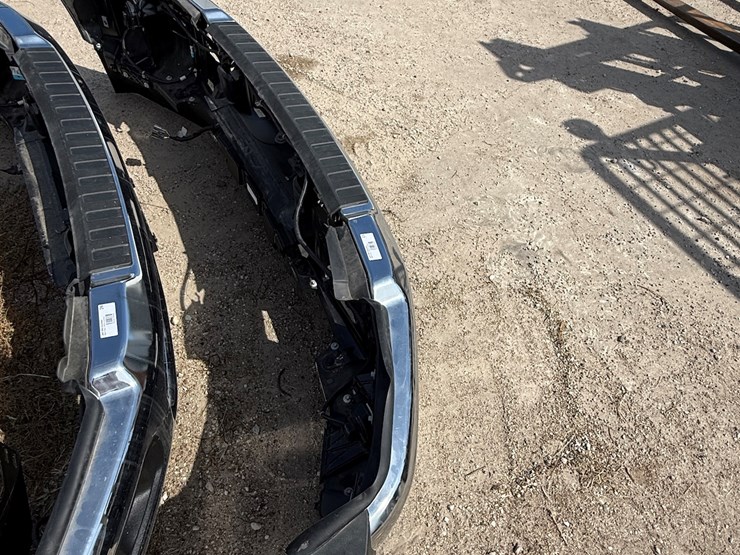#25-•-2024-ford-front-bumper-image-3