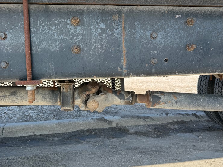 2005-caterpillar-c7-image-14
