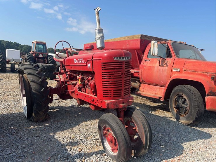 farmall-m-tricycle-tractor-image-5