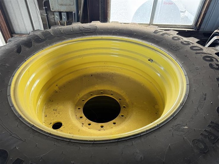 john-deere-10-image-2