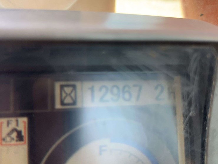 hitchahi-350-lc-exavator-image-30