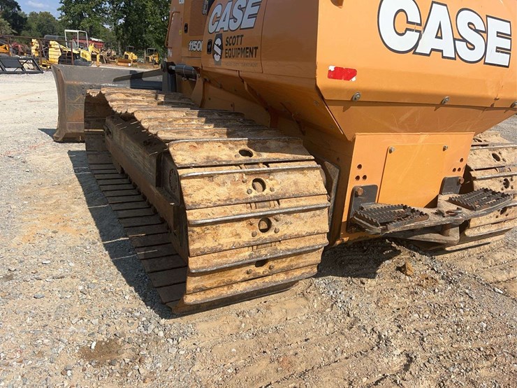 2021-case-1150m-cab-dozer-image-15