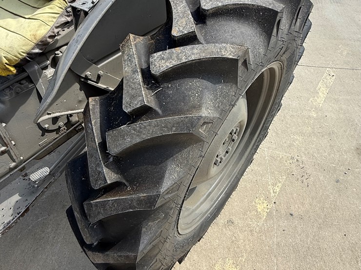 ford-tractor-image-5