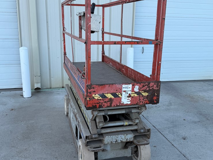 1998-skyjack-sjiii3220-image-2