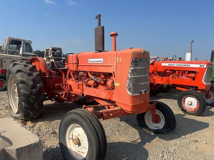 allis-chalmers-19-tractor-image-5