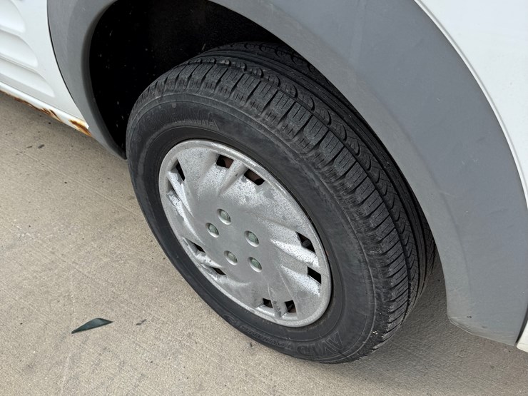 2012-utility-van-image-37