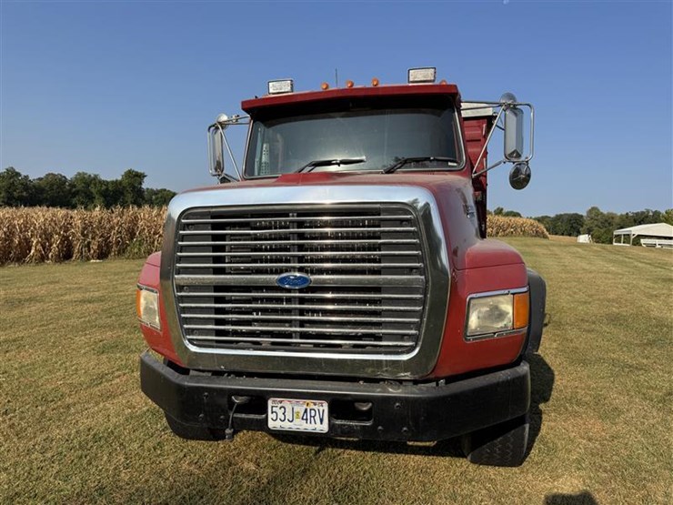 1995-ford-l8000-image-8