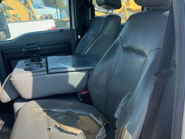 2012-ford-f250-xl-image-32
